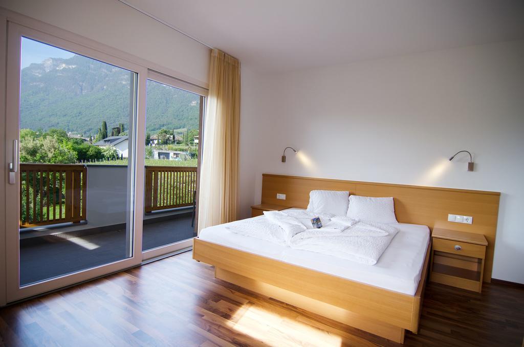 Garni Hotel Peterlinhof Кальдаро Номер фото